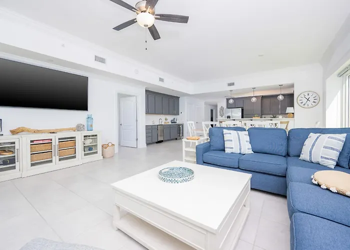 Phoenix Gulf Towers 1404