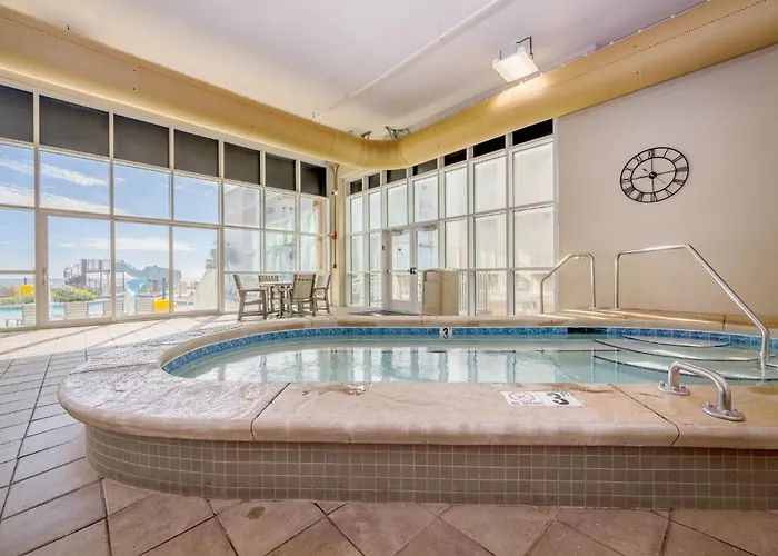 Phoenix Gulf Towers 1404 Apartment *